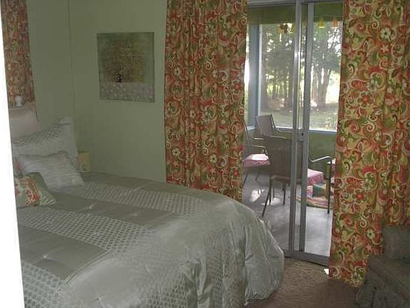 5th image of 16326 White Oak Cir