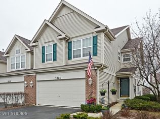 3220 Saint Michel Ln, St Charles, IL 60175