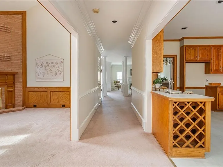 830 Cramac Dr — Photo 32