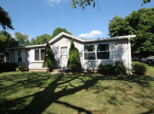 904 N Drake Rd, Kalamazoo, MI 49006