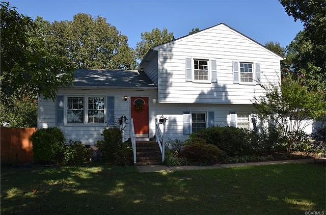 1st image of 107 Pinetree Ct