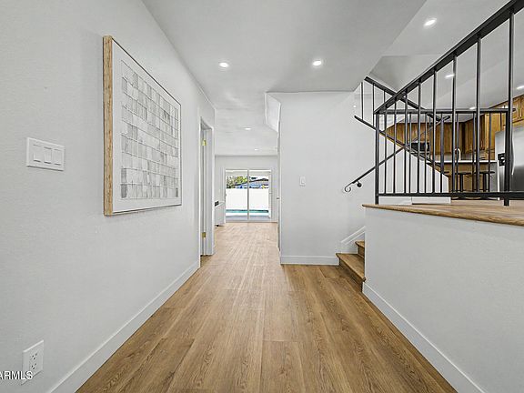 5th image of 4016 W SOLANO Drive S