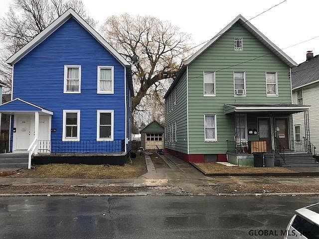 2nd image of 1114 6th Ave