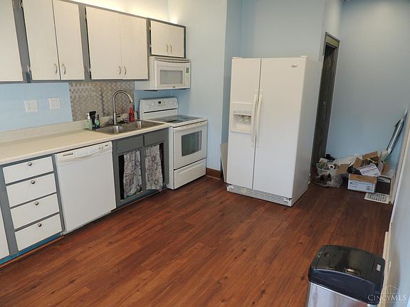 4th image of 357 Clinton Ave
