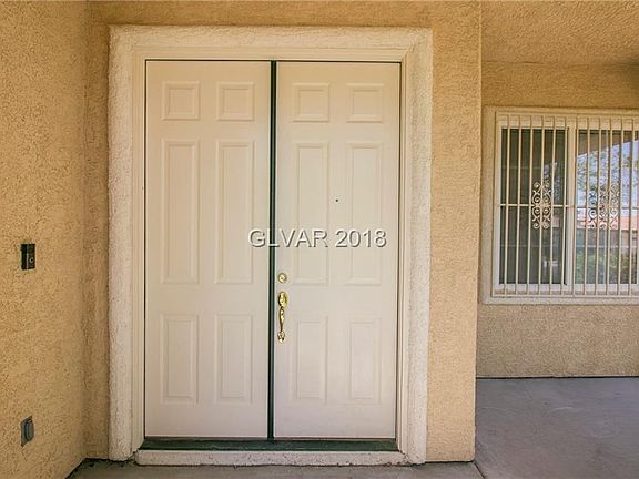 4th image of 7460 Comanche Canyon Ave