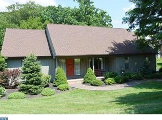 103 Carriage Dr, Hockessin, DE 19707