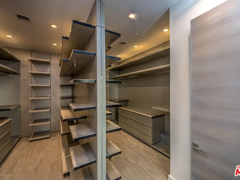 658 N Edinburgh Ave — Photo 21