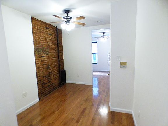 3rd image of 426 W 45th St APT 2RE