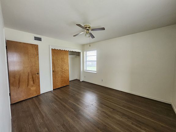 5th image of 2251 Highwood Dr