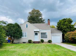 1542 College Hill Dr, Columbus, OH 43221