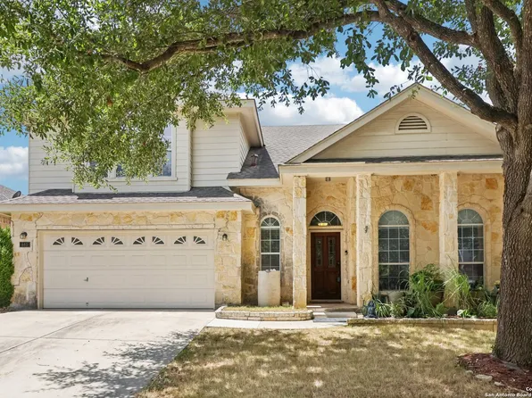685 La Bahia Loop, New Braunfels, TX 78132