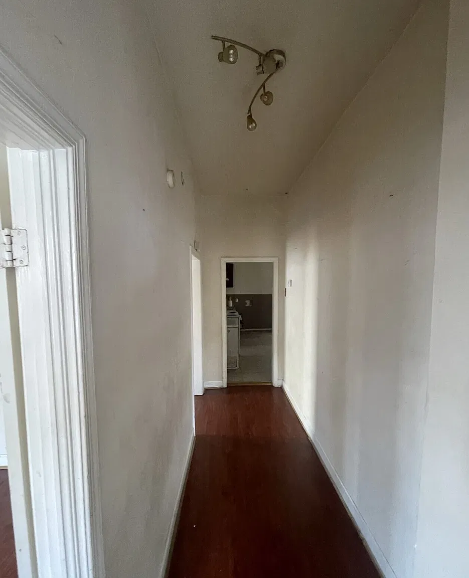 1055 Ann St — Photo 4