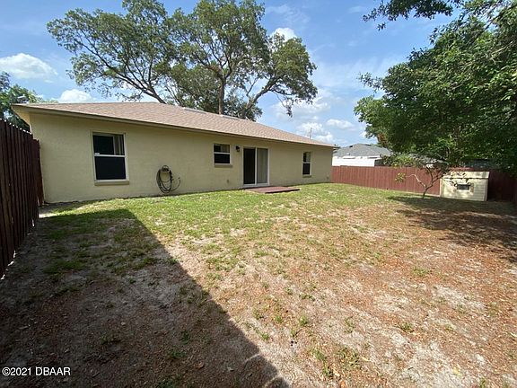 4th image of 1180 N 4th St