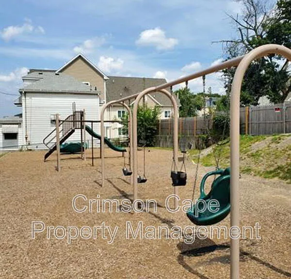 108 Grove St #1 — Photo 14