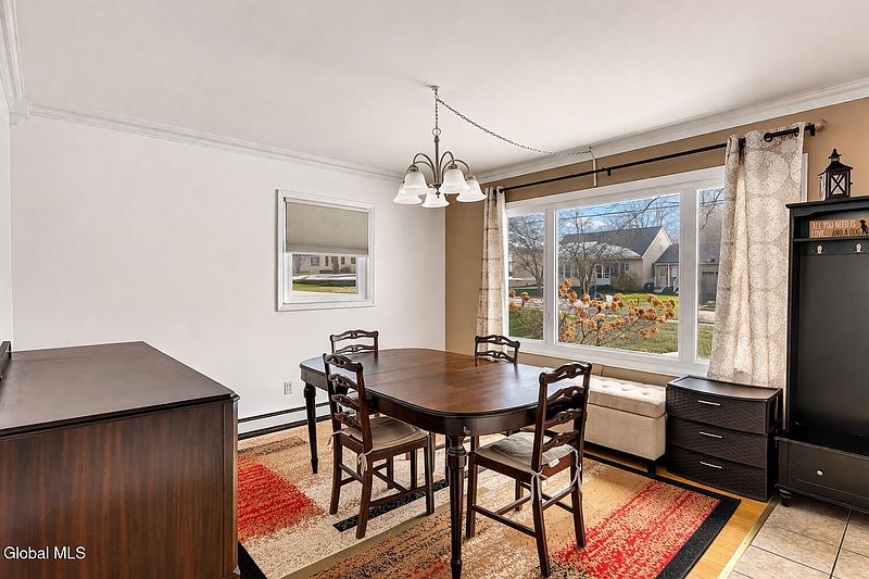 4th image of 101 Waterman Avenue