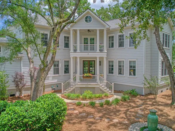 2220 Beckenham Dr, Mount Pleasant, SC 29466