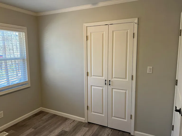 207 Herbert St — Photo 5