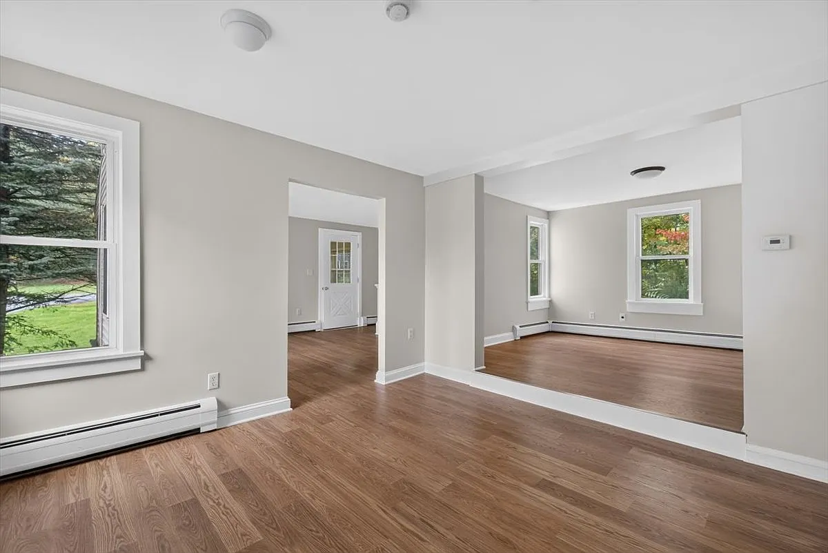 3 bed, 1687 sqft, $2,195 — Photo 3