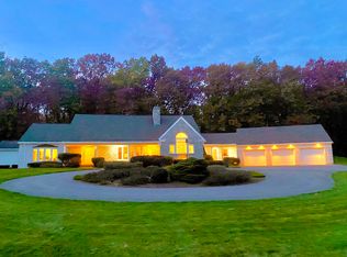 22 Cricket Hill Rd, Bedford, NH 03110