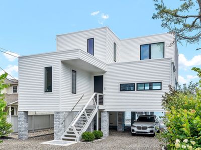 75 Hillside Ave, Milford, CT, 06460