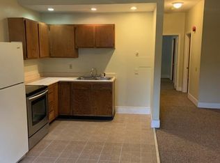 1100 13th Ave APT 1, Altoona, PA 16601