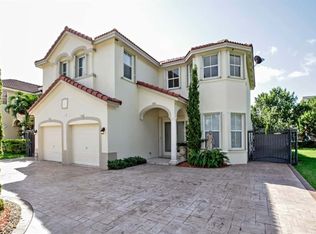 16498 SW 85th Ln, Miami, FL 33193