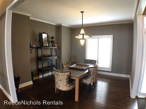 5th image of 9916 Vista Dr