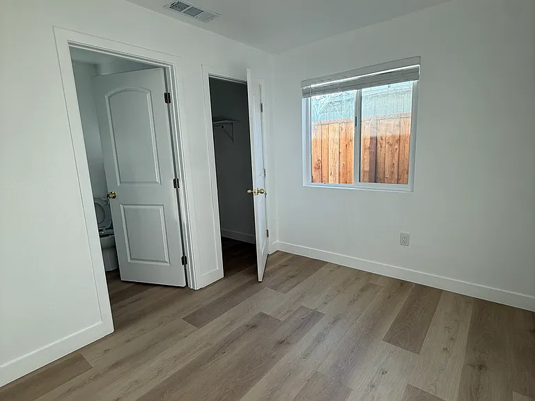 10221 Griffith St #2 — Photo 14