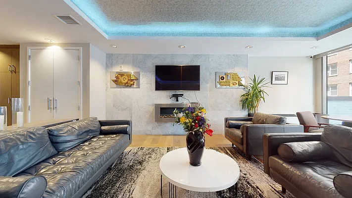 Rented by Bond New York | media 4