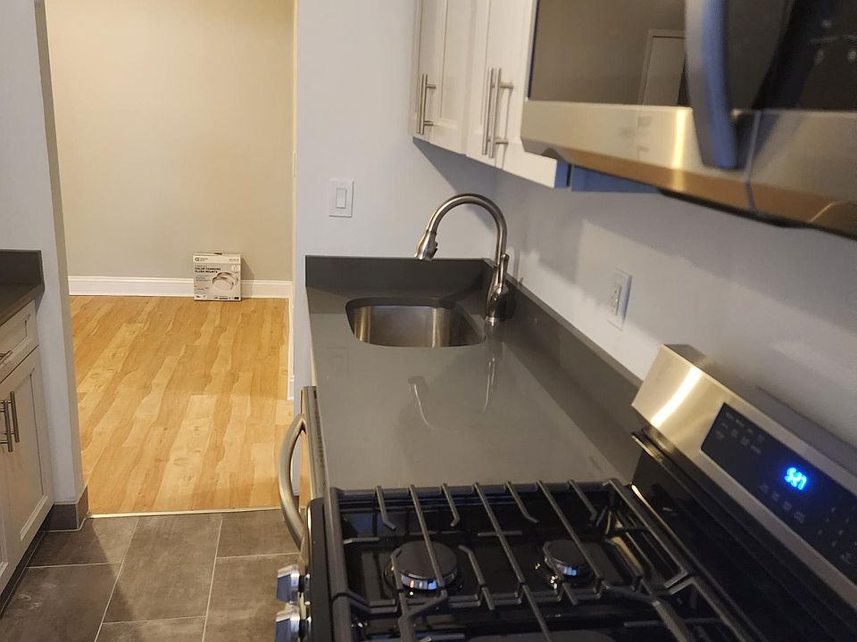 1st image of 14 N Broadway #401