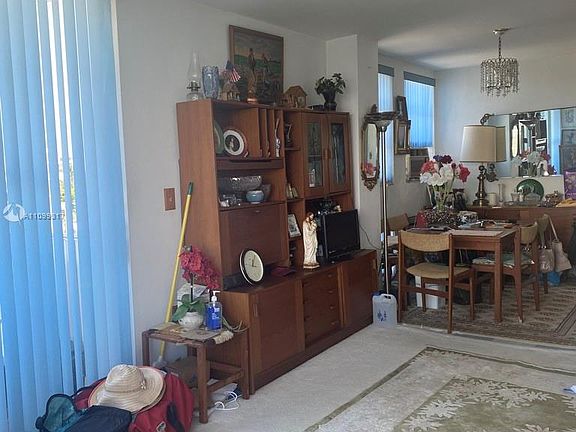 3rd image of 8001 Byron Ave APT 5A