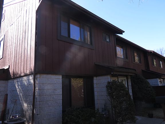 3rd image of 89 Pierpont Pl