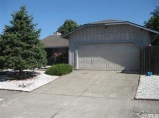 2029 Lazzini Ave, Santa Rosa, CA 95407