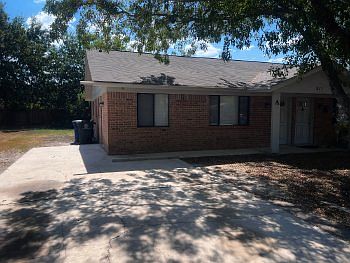 3rd image of 211 Redbud Ln Unit A