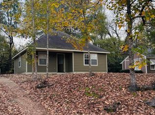 105 Melrose Ave, Natchez, MS 39120