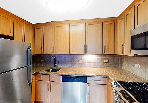 4th image of 245 E 124th St APT 1A