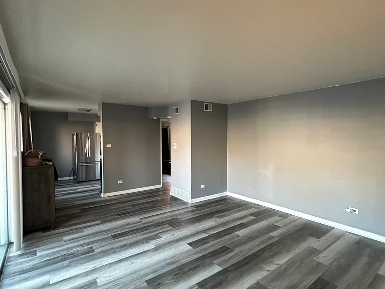 10715 S Keating Ave #1C — Photo 3