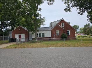 1801 Canterbury Rd, Hampton, VA 23666
