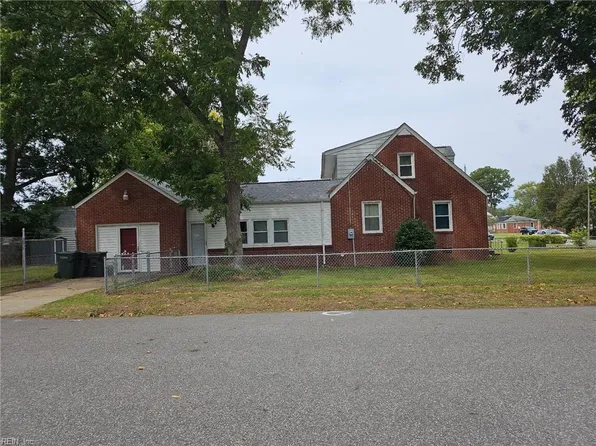 1801 Canterbury Rd, Hampton, VA 23666