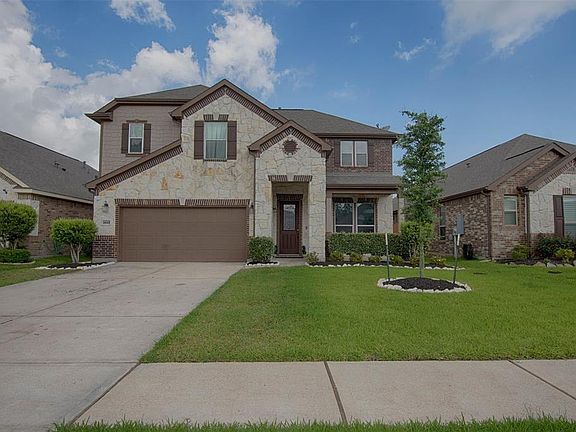 2nd image of 2823 Mezzomonte Ln
