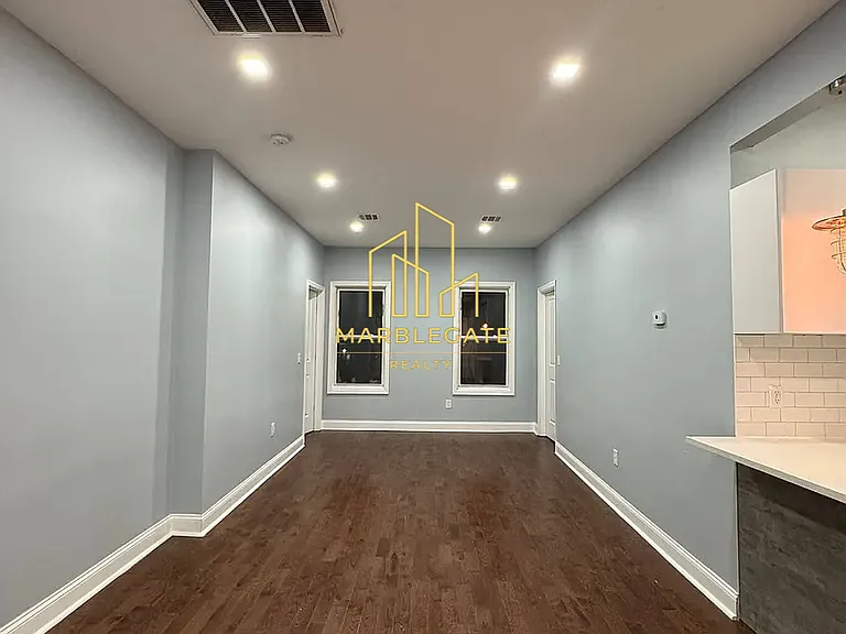 307 Broadway #77 — Photo 9