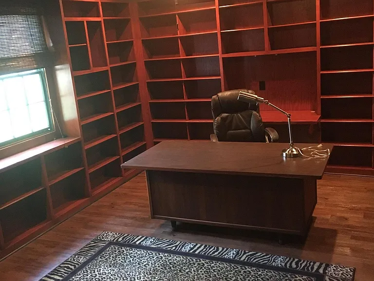 office, classroom, or 4th bedroom 2
