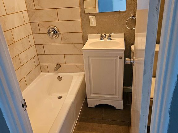 3rd image of 1021 Forest Ct #14