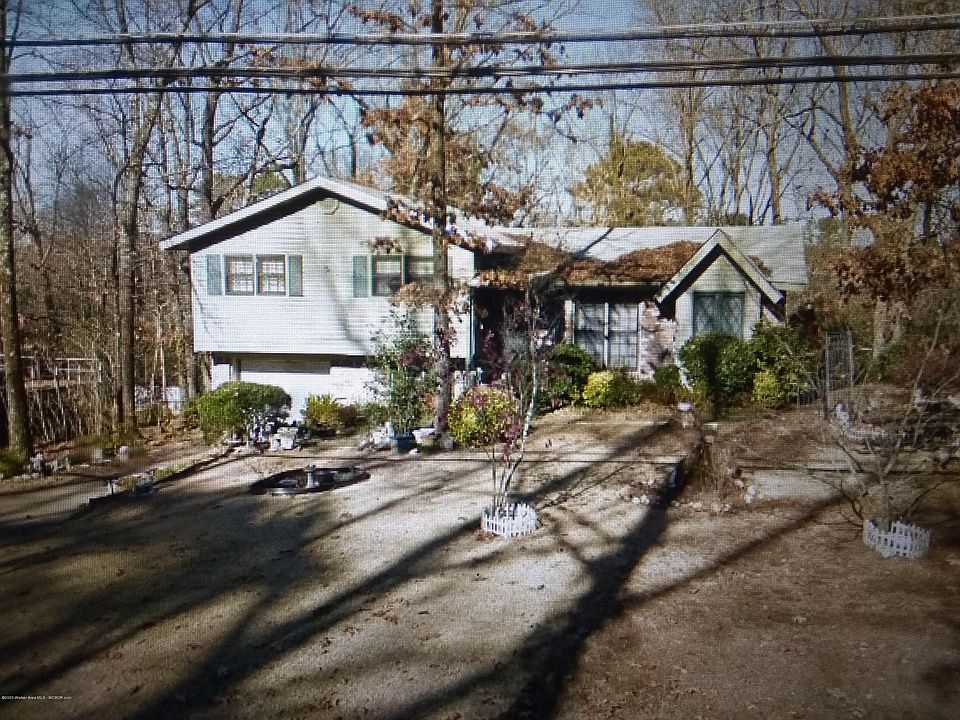 2nd image of 204 16th Ave NW
