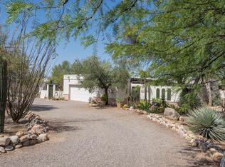 6811 N Deone Ln, Tucson, AZ 85704