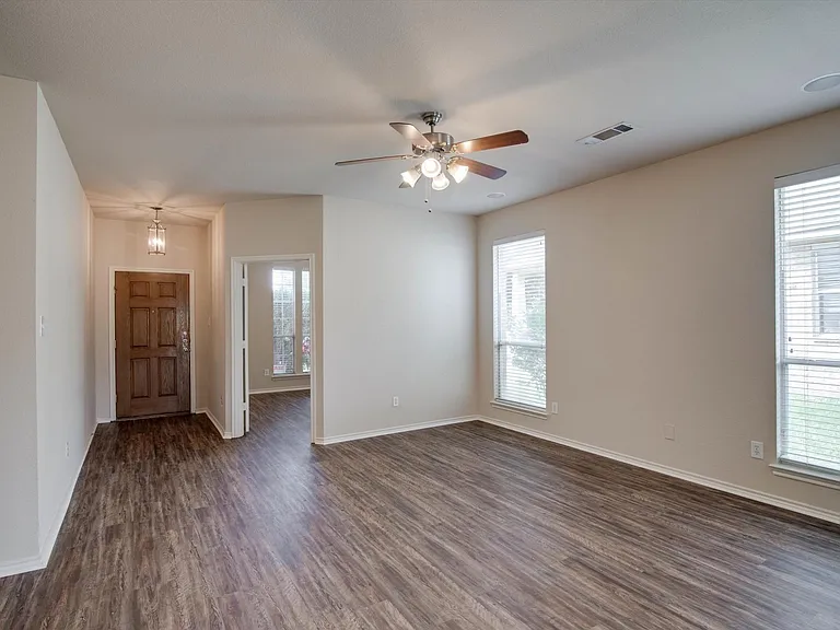 10860 Hawks Landing Rd — Photo 17