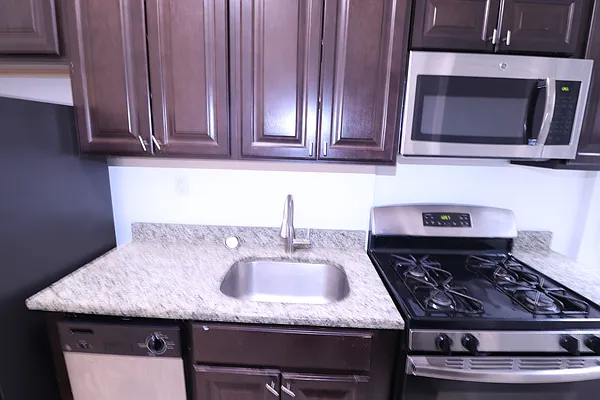 Rented by A&E Real Estate Management | media 5