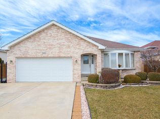 8410 S Thomas Ave, Bridgeview, IL 60455