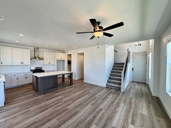 4th image of 2720 W 2775 N #148