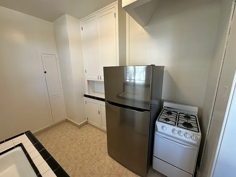 1509 Fair Oaks Ave #M — Photo 9